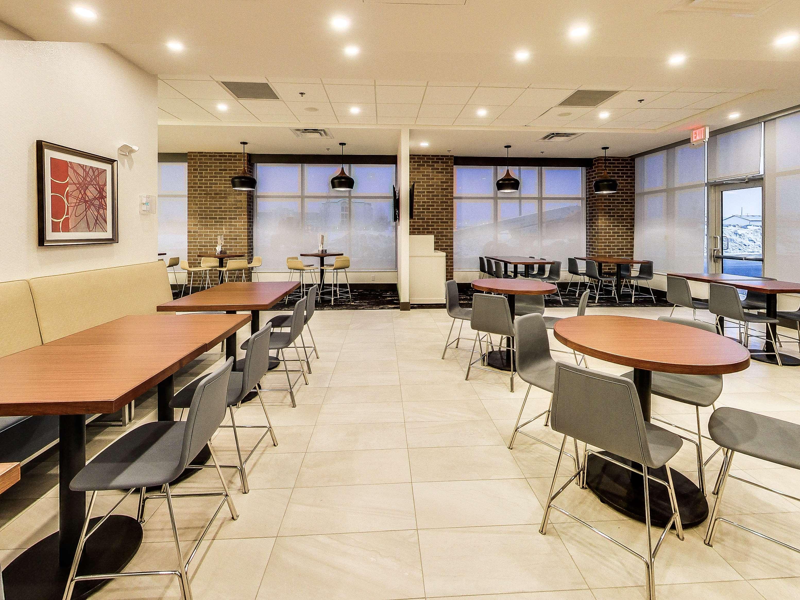 Hyatt Place Edmonton West מראה חיצוני תמונה