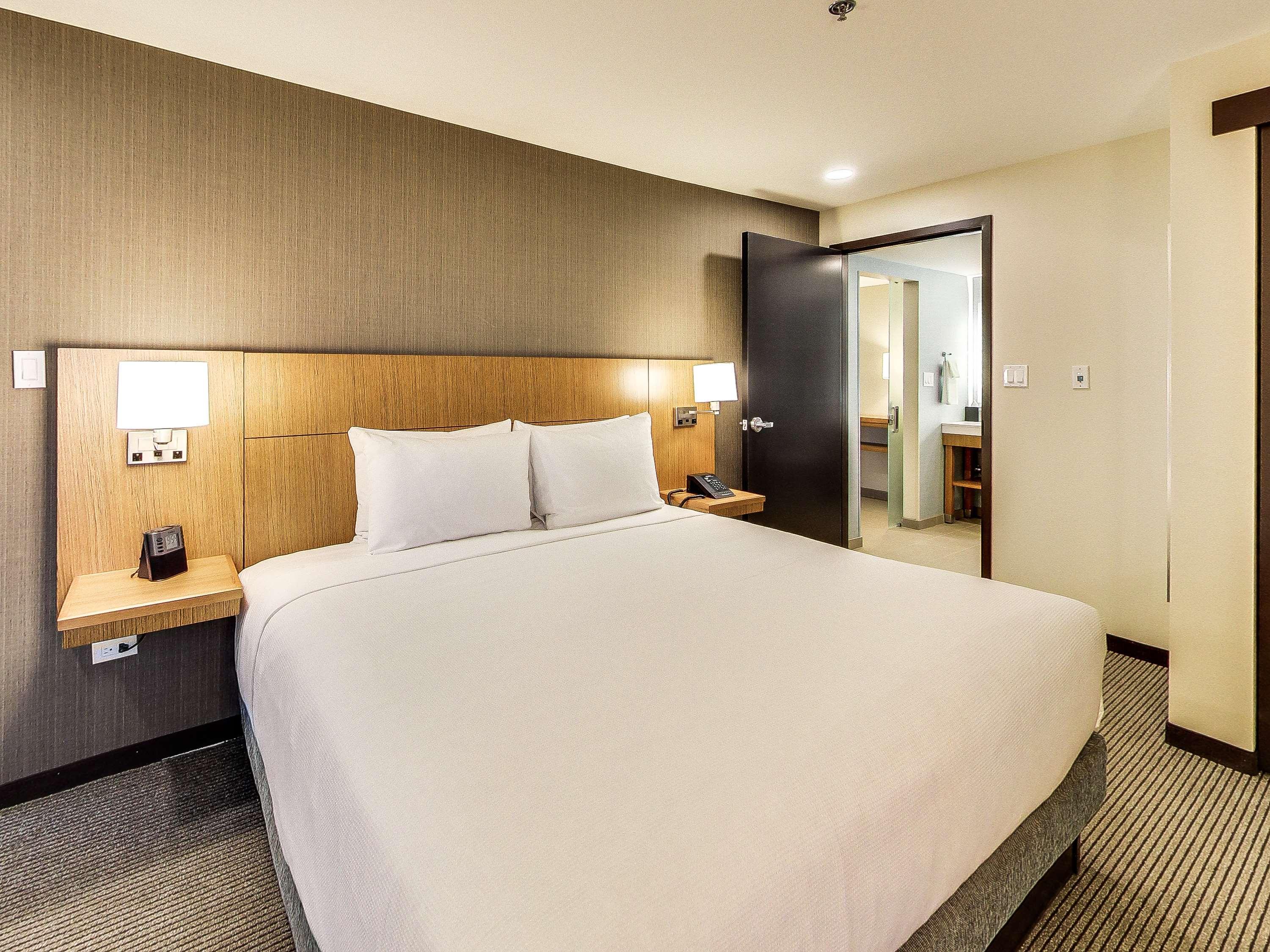 Hyatt Place Edmonton West מראה חיצוני תמונה