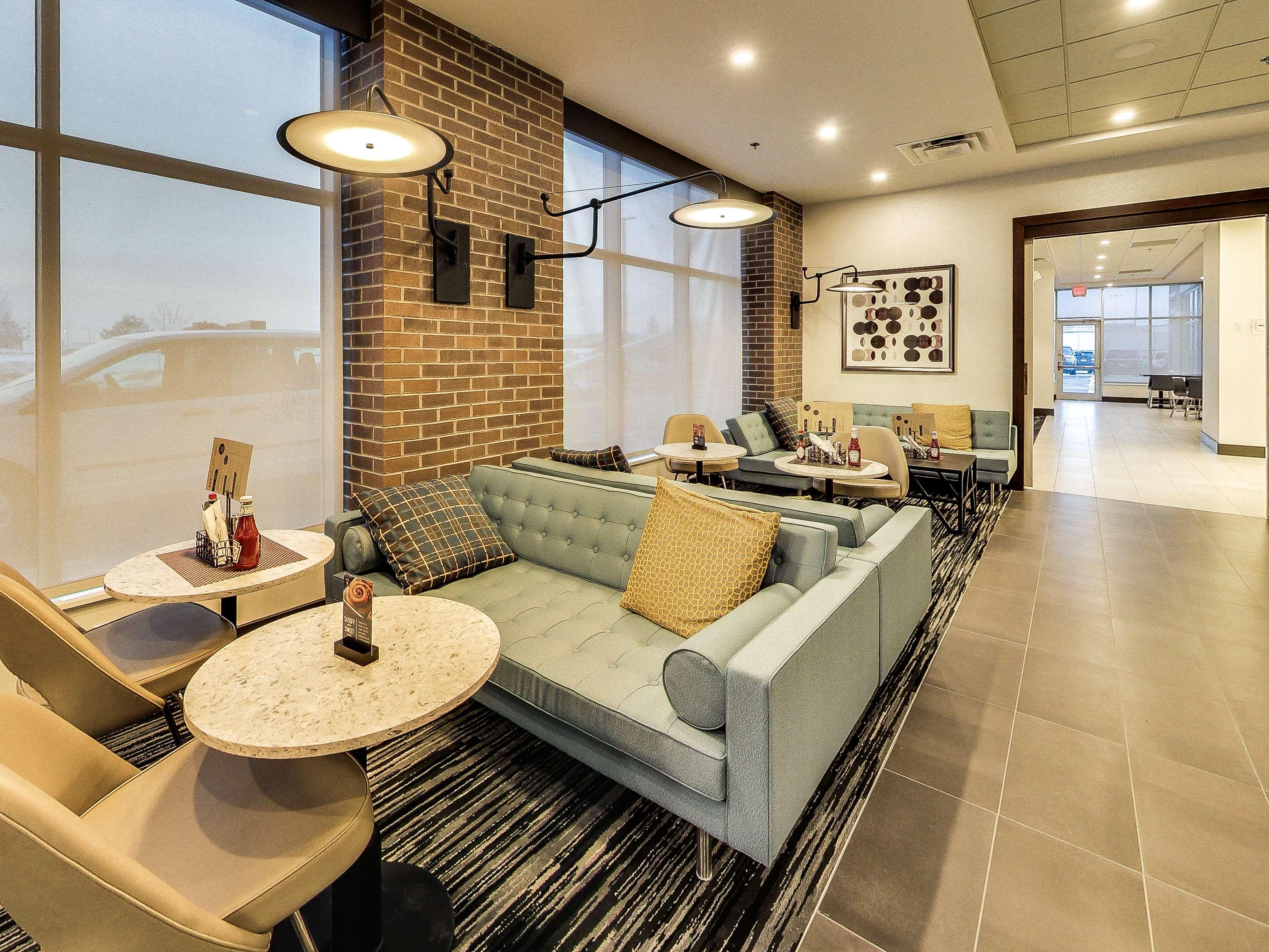Hyatt Place Edmonton West מראה חיצוני תמונה