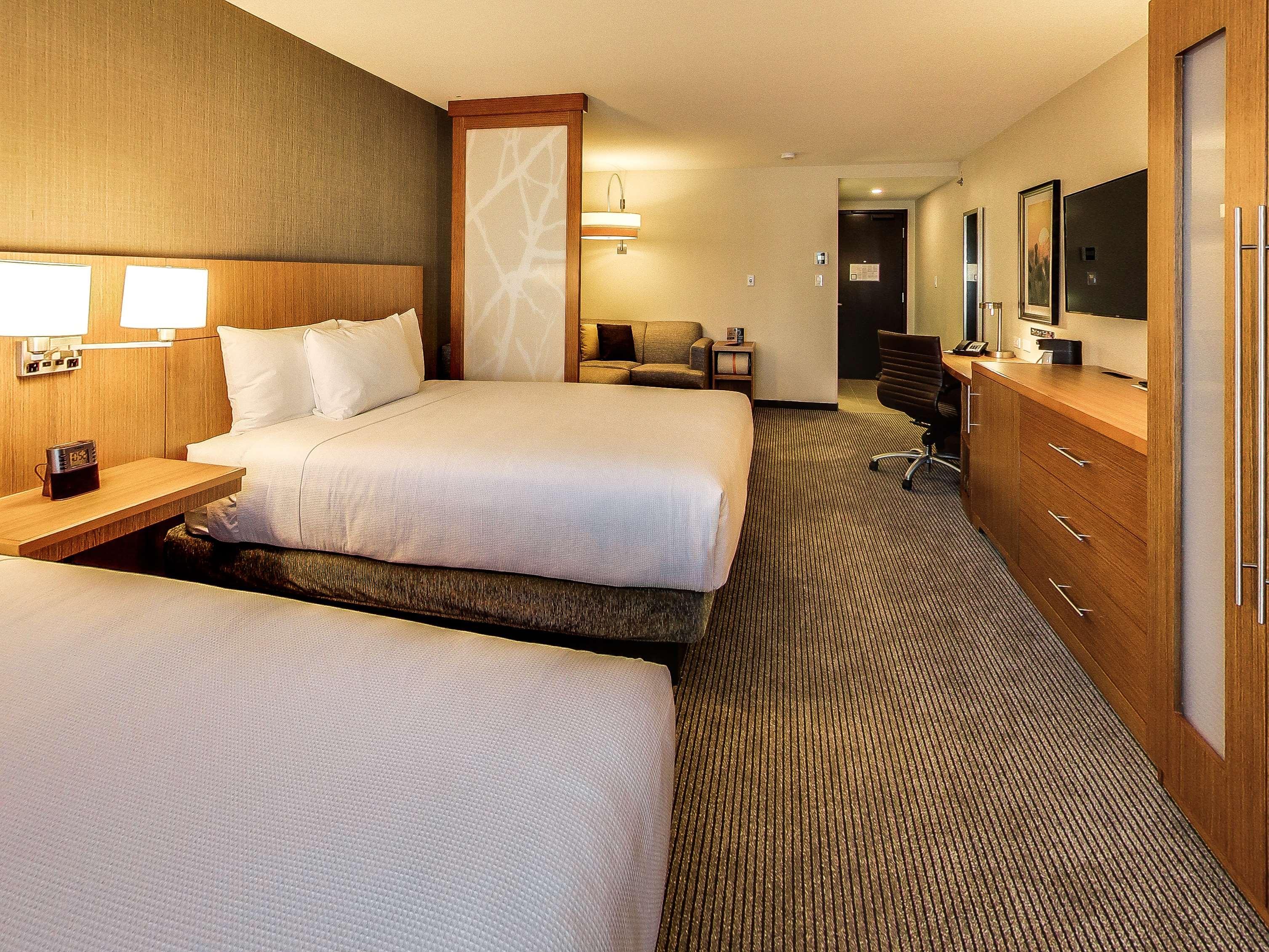 Hyatt Place Edmonton West מראה חיצוני תמונה